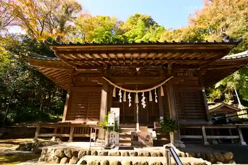 高尾山麓氷川神社の本殿・本堂