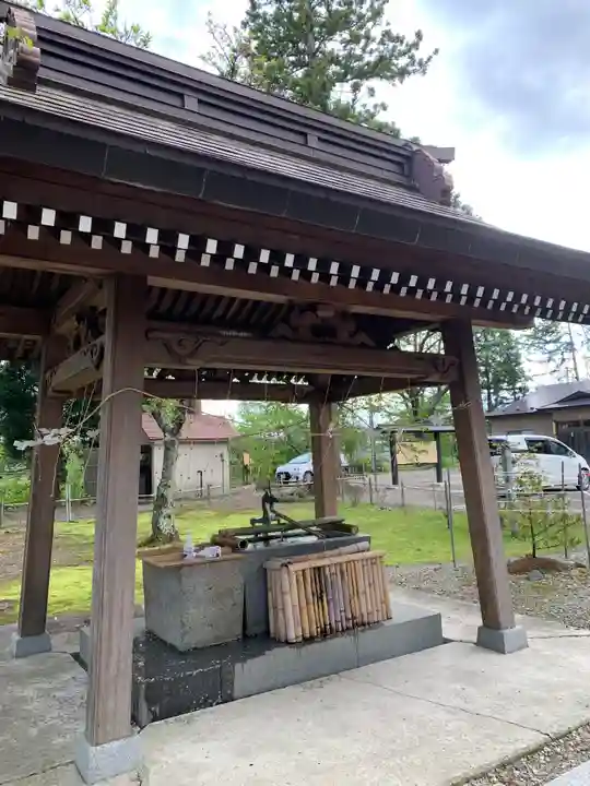 花巻神社の手水舎