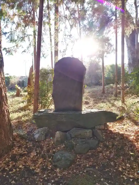鎌形八幡神社の{uncategorized: "未分類", other: "その他", undefined: "問題あり", building: "その他建物", grave: "お墓", sacred_gate: "鳥居", guardian: "狛犬", statue: "像", buddha: "仏像", history: "歴史", nature: "自然", garden: "庭園", animal: "動物", pagoda: "塔", temizu: "手水舎", mountain_gate: "山門・神門", sanctuary: "本殿・本堂", subordinate: "末社・摂社", art: "芸術", scenery: "景色", jizo: "地蔵", ema: "絵馬", goshuin: "御朱印", omikuji: "おみくじ", items: "授与品その他", amulet: "お守り", goshuincho: "御朱印帳", eats: "食事", festival: "お祭り", votive_dance: "神楽", shichigosan: "七五三参", wedding: "結婚式", experience: "体験その他", initially: "初詣", around: "周辺", anti_infection: "感染症対策"}