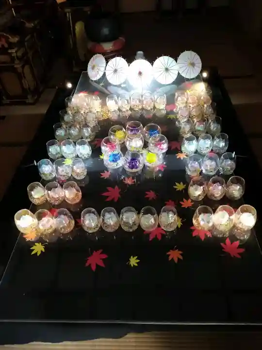 笠置寺の{uncategorized: "未分類", other: "その他", undefined: "問題あり", building: "その他建物", grave: "お墓", sacred_gate: "鳥居", guardian: "狛犬", statue: "像", buddha: "仏像", history: "歴史", nature: "自然", garden: "庭園", animal: "動物", pagoda: "塔", temizu: "手水舎", mountain_gate: "山門・神門", sanctuary: "本殿・本堂", subordinate: "末社・摂社", art: "芸術", scenery: "景色", jizo: "地蔵", ema: "絵馬", goshuin: "御朱印", omikuji: "おみくじ", items: "授与品その他", amulet: "お守り", goshuincho: "御朱印帳", eats: "食事", festival: "お祭り", votive_dance: "神楽", shichigosan: "七五三参", wedding: "結婚式", experience: "体験その他", initially: "初詣", around: "周辺", anti_infection: "感染症対策"}