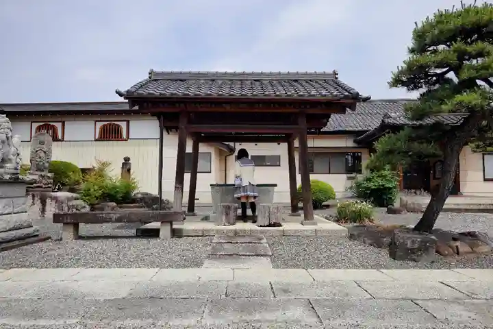 妙顕寺の手水舎