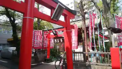 王森稲荷神社の鳥居