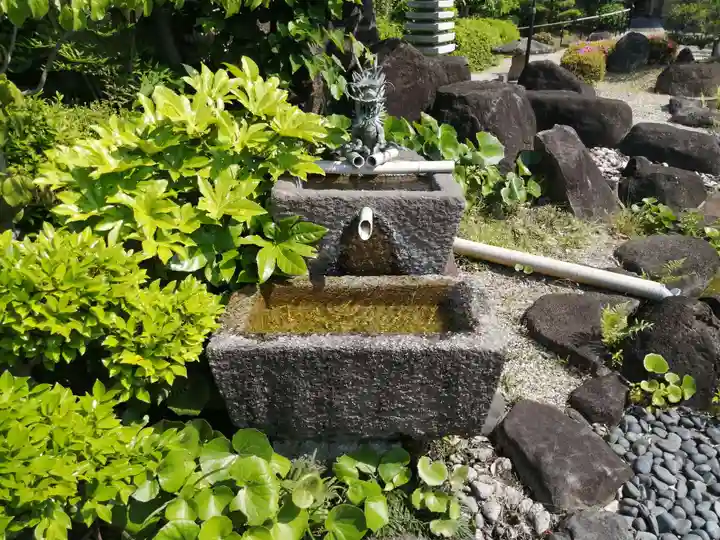 星田寺の手水舎