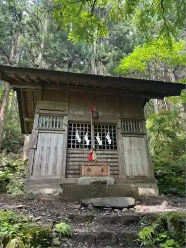 軍刀利神社奥院(山梨県)