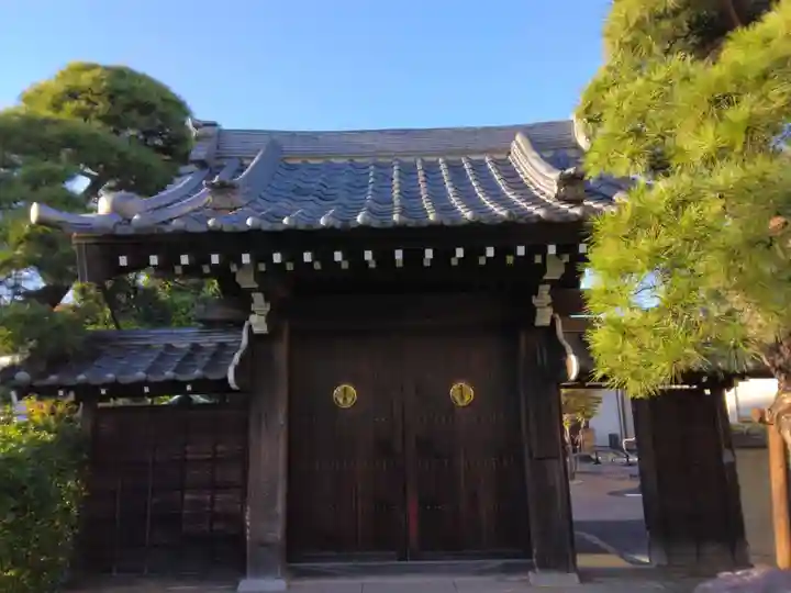 観音寺の山門・神門
