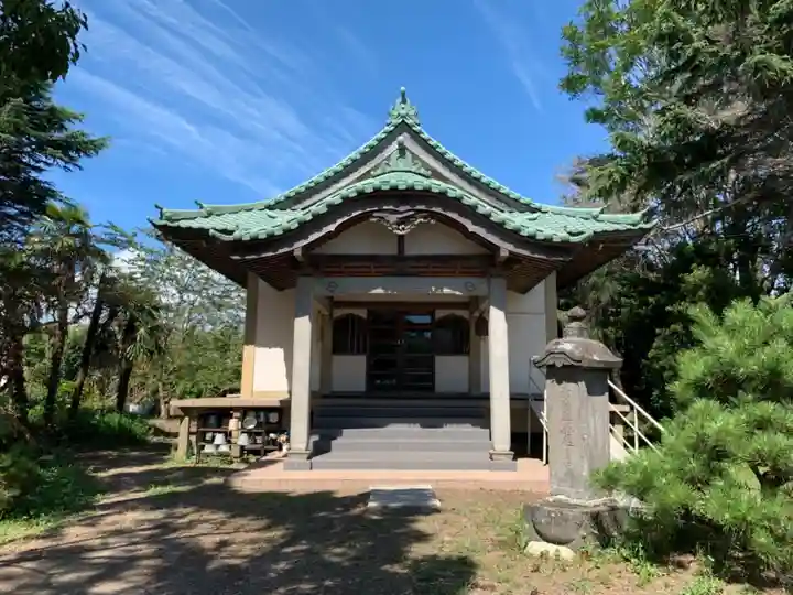 掛松寺の本殿・本堂