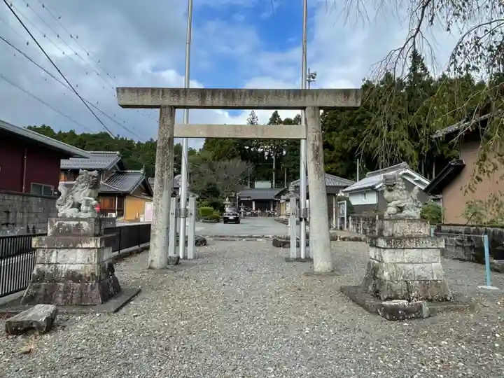 新町神社の鳥居