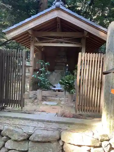 西山興隆寺の末社