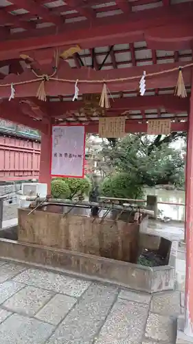 津島神社の手水舎