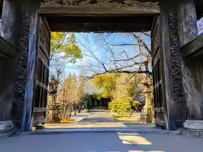 恩任寺の本殿・本堂