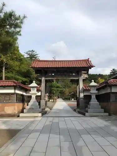 総持寺祖院の山門・神門