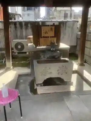 松山神社の手水舎