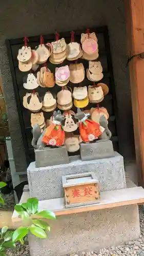 五十稲荷神社(栄寿稲荷神社)の狛犬