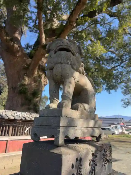 熊野速玉神社の{uncategorized: "未分類", other: "その他", undefined: "問題あり", building: "その他建物", grave: "お墓", sacred_gate: "鳥居", guardian: "狛犬", statue: "像", buddha: "仏像", history: "歴史", nature: "自然", garden: "庭園", animal: "動物", pagoda: "塔", temizu: "手水舎", mountain_gate: "山門・神門", sanctuary: "本殿・本堂", subordinate: "末社・摂社", art: "芸術", scenery: "景色", jizo: "地蔵", ema: "絵馬", goshuin: "御朱印", omikuji: "おみくじ", items: "授与品その他", amulet: "お守り", goshuincho: "御朱印帳", eats: "食事", festival: "お祭り", votive_dance: "神楽", shichigosan: "七五三参", wedding: "結婚式", experience: "体験その他", initially: "初詣", around: "周辺", anti_infection: "感染症対策"}