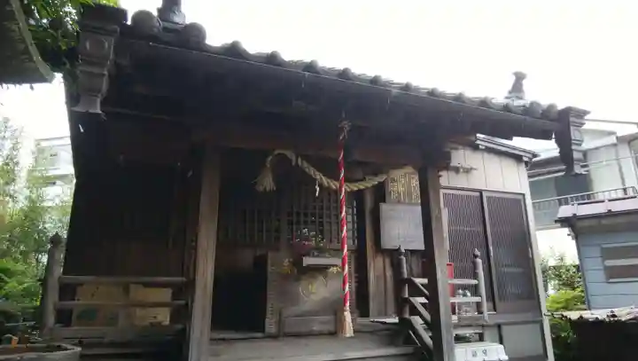 元宿堰稲荷神社の本殿・本堂