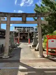 出世稻荷神社の鳥居