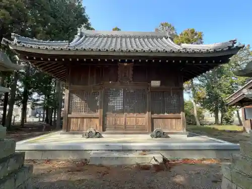 中嶋神社の{uncategorized: "未分類", other: "その他", undefined: "問題あり", building: "その他建物", grave: "お墓", sacred_gate: "鳥居", guardian: "狛犬", statue: "像", buddha: "仏像", history: "歴史", nature: "自然", garden: "庭園", animal: "動物", pagoda: "塔", temizu: "手水舎", mountain_gate: "山門・神門", sanctuary: "本殿・本堂", subordinate: "末社・摂社", art: "芸術", scenery: "景色", jizo: "地蔵", ema: "絵馬", goshuin: "御朱印", omikuji: "おみくじ", items: "授与品その他", amulet: "お守り", goshuincho: "御朱印帳", eats: "食事", festival: "お祭り", votive_dance: "神楽", shichigosan: "七五三参", wedding: "結婚式", experience: "体験その他", initially: "初詣", around: "周辺", anti_infection: "感染症対策"}