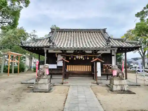 井於神社の本殿