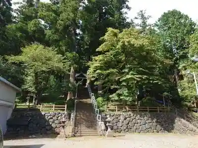青山神社の建物その他