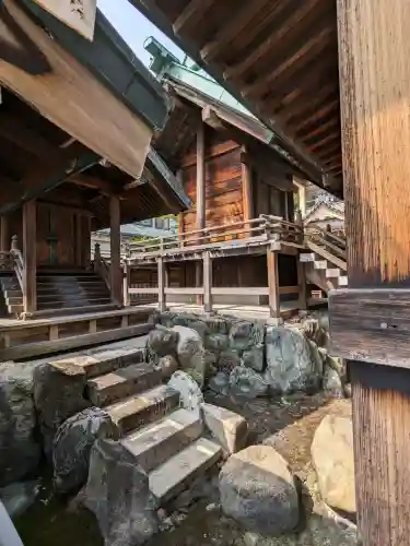素盞男神社の{uncategorized: "未分類", other: "その他", undefined: "問題あり", building: "その他建物", grave: "お墓", sacred_gate: "鳥居", guardian: "狛犬", statue: "像", buddha: "仏像", history: "歴史", nature: "自然", garden: "庭園", animal: "動物", pagoda: "塔", temizu: "手水舎", mountain_gate: "山門・神門", sanctuary: "本殿・本堂", subordinate: "末社・摂社", art: "芸術", scenery: "景色", jizo: "地蔵", ema: "絵馬", goshuin: "御朱印", omikuji: "おみくじ", items: "授与品その他", amulet: "お守り", goshuincho: "御朱印帳", eats: "食事", festival: "お祭り", votive_dance: "神楽", shichigosan: "七五三参", wedding: "結婚式", experience: "体験その他", initially: "初詣", around: "周辺", anti_infection: "感染症対策"}
