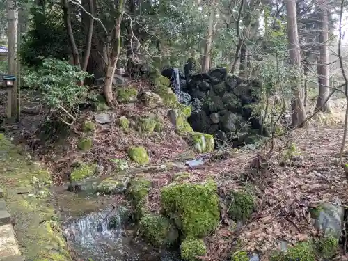五皇神社の{uncategorized: "未分類", other: "その他", undefined: "問題あり", building: "その他建物", grave: "お墓", sacred_gate: "鳥居", guardian: "狛犬", statue: "像", buddha: "仏像", history: "歴史", nature: "自然", garden: "庭園", animal: "動物", pagoda: "塔", temizu: "手水舎", mountain_gate: "山門・神門", sanctuary: "本殿・本堂", subordinate: "末社・摂社", art: "芸術", scenery: "景色", jizo: "地蔵", ema: "絵馬", goshuin: "御朱印", omikuji: "おみくじ", items: "授与品その他", amulet: "お守り", goshuincho: "御朱印帳", eats: "食事", festival: "お祭り", votive_dance: "神楽", shichigosan: "七五三参", wedding: "結婚式", experience: "体験その他", initially: "初詣", around: "周辺", anti_infection: "感染症対策"}