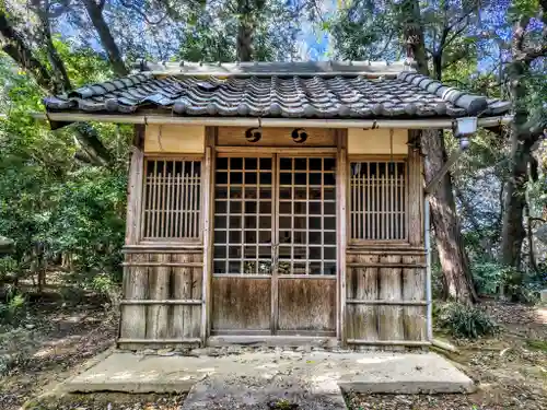 八柱神社の本殿・本堂