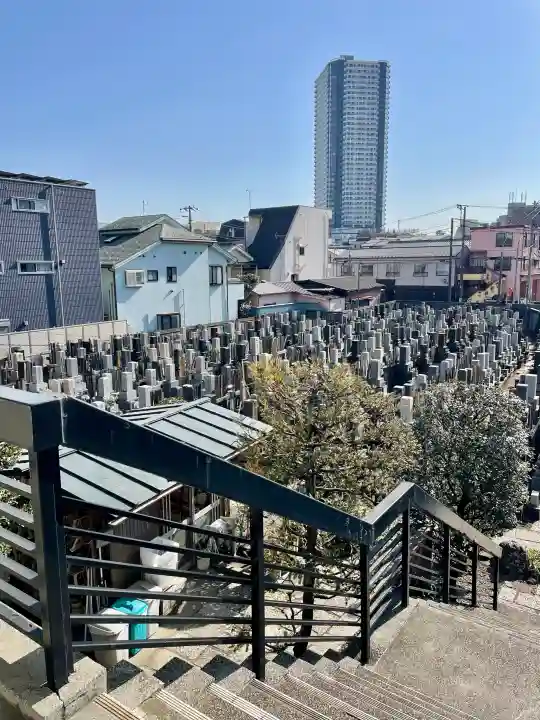 雪峰院の{uncategorized: "未分類", other: "その他", undefined: "問題あり", building: "その他建物", grave: "お墓", sacred_gate: "鳥居", guardian: "狛犬", statue: "像", buddha: "仏像", history: "歴史", nature: "自然", garden: "庭園", animal: "動物", pagoda: "塔", temizu: "手水舎", mountain_gate: "山門・神門", sanctuary: "本殿・本堂", subordinate: "末社・摂社", art: "芸術", scenery: "景色", jizo: "地蔵", ema: "絵馬", goshuin: "御朱印", omikuji: "おみくじ", items: "授与品その他", amulet: "お守り", goshuincho: "御朱印帳", eats: "食事", festival: "お祭り", votive_dance: "神楽", shichigosan: "七五三参", wedding: "結婚式", experience: "体験その他", initially: "初詣", around: "周辺", anti_infection: "感染症対策"}