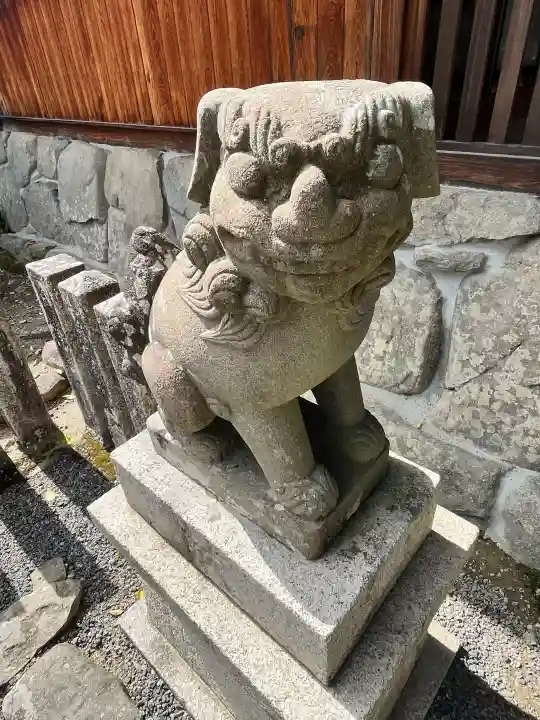 一言主神社の{uncategorized: "未分類", other: "その他", undefined: "問題あり", building: "その他建物", grave: "お墓", sacred_gate: "鳥居", guardian: "狛犬", statue: "像", buddha: "仏像", history: "歴史", nature: "自然", garden: "庭園", animal: "動物", pagoda: "塔", temizu: "手水舎", mountain_gate: "山門・神門", sanctuary: "本殿・本堂", subordinate: "末社・摂社", art: "芸術", scenery: "景色", jizo: "地蔵", ema: "絵馬", goshuin: "御朱印", omikuji: "おみくじ", items: "授与品その他", amulet: "お守り", goshuincho: "御朱印帳", eats: "食事", festival: "お祭り", votive_dance: "神楽", shichigosan: "七五三参", wedding: "結婚式", experience: "体験その他", initially: "初詣", around: "周辺", anti_infection: "感染症対策"}
