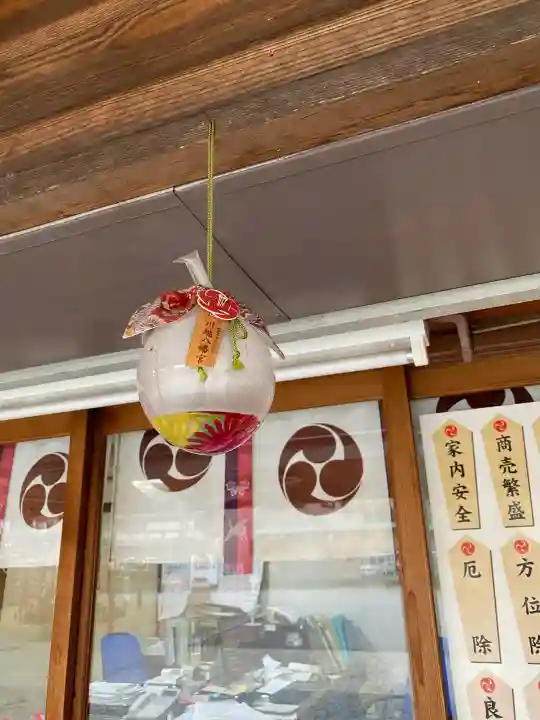 川越八幡宮の{uncategorized: "未分類", other: "その他", undefined: "問題あり", building: "その他建物", grave: "お墓", sacred_gate: "鳥居", guardian: "狛犬", statue: "像", buddha: "仏像", history: "歴史", nature: "自然", garden: "庭園", animal: "動物", pagoda: "塔", temizu: "手水舎", mountain_gate: "山門・神門", sanctuary: "本殿・本堂", subordinate: "末社・摂社", art: "芸術", scenery: "景色", jizo: "地蔵", ema: "絵馬", goshuin: "御朱印", omikuji: "おみくじ", items: "授与品その他", amulet: "お守り", goshuincho: "御朱印帳", eats: "食事", festival: "お祭り", votive_dance: "神楽", shichigosan: "七五三参", wedding: "結婚式", experience: "体験その他", initially: "初詣", around: "周辺", anti_infection: "感染症対策"}