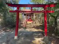 伊勢ケ渕弁天宮の{uncategorized: "未分類", other: "その他", undefined: "問題あり", building: "その他建物", grave: "お墓", sacred_gate: "鳥居", guardian: "狛犬", statue: "像", buddha: "仏像", history: "歴史", nature: "自然", garden: "庭園", animal: "動物", pagoda: "塔", temizu: "手水舎", mountain_gate: "山門・神門", sanctuary: "本殿・本堂", subordinate: "末社・摂社", art: "芸術", scenery: "景色", jizo: "地蔵", ema: "絵馬", goshuin: "御朱印", omikuji: "おみくじ", items: "授与品その他", amulet: "お守り", goshuincho: "御朱印帳", eats: "食事", festival: "お祭り", votive_dance: "神楽", shichigosan: "七五三参", wedding: "結婚式", experience: "体験その他", initially: "初詣", around: "周辺", anti_infection: "感染症対策"}