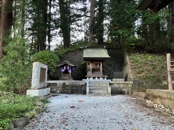 河口浅間神社の末社・摂社
