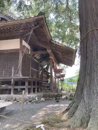 白瀧神社の本殿