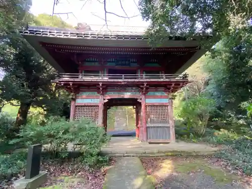 清滝寺の山門