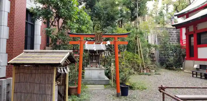 三田春日神社の末社・摂社