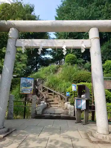 鳩森八幡神社の鳥居