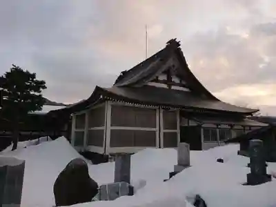 西光寺の本殿・本堂
