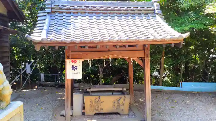 神明社(荒井神明社)の手水舎