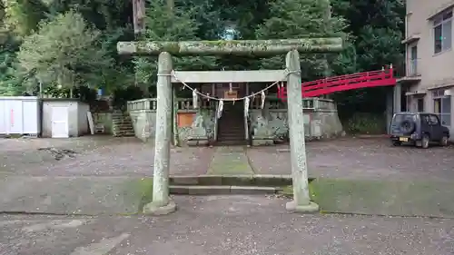 産霊神社の鳥居