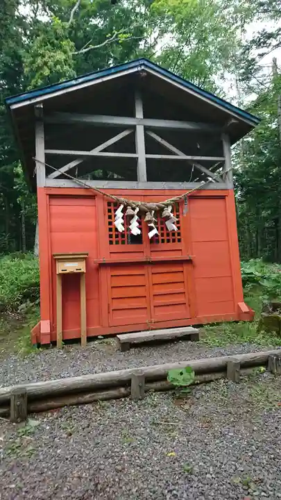 阿寒湖稲荷神社の本殿・本堂