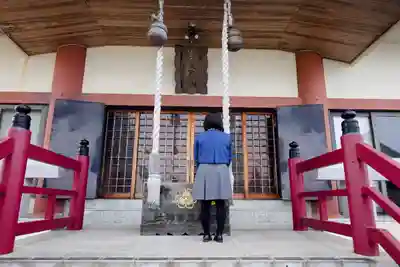 御嶽三吉神社の本殿・本堂