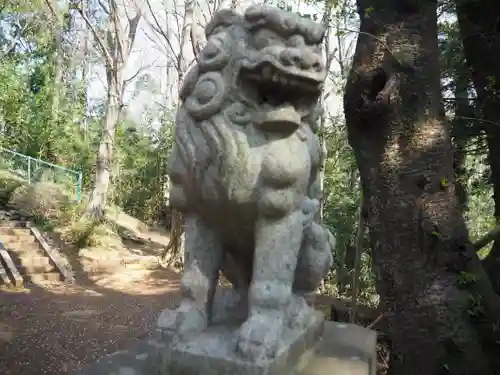 神明社の狛犬