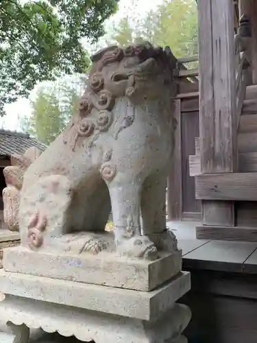 若一神社の狛犬