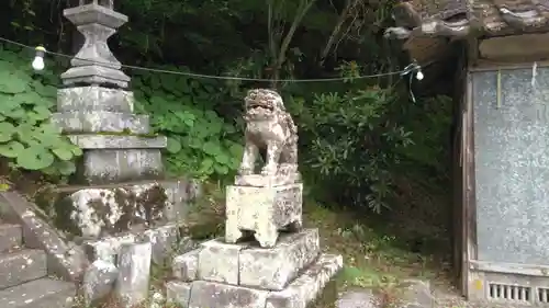 御祖神社の狛犬