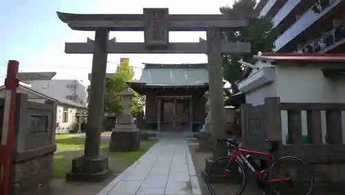 押切稲荷神社の鳥居