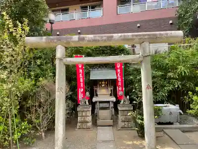 池尻稲荷神社の末社・摂社