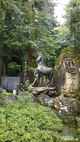 野間神社の狛犬