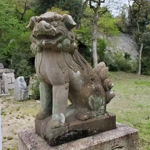 関蝉丸神社下社の狛犬