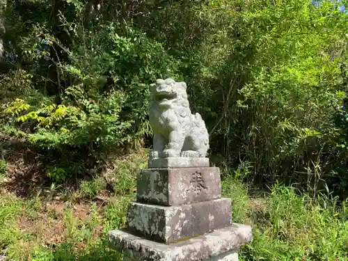 山神社の狛犬