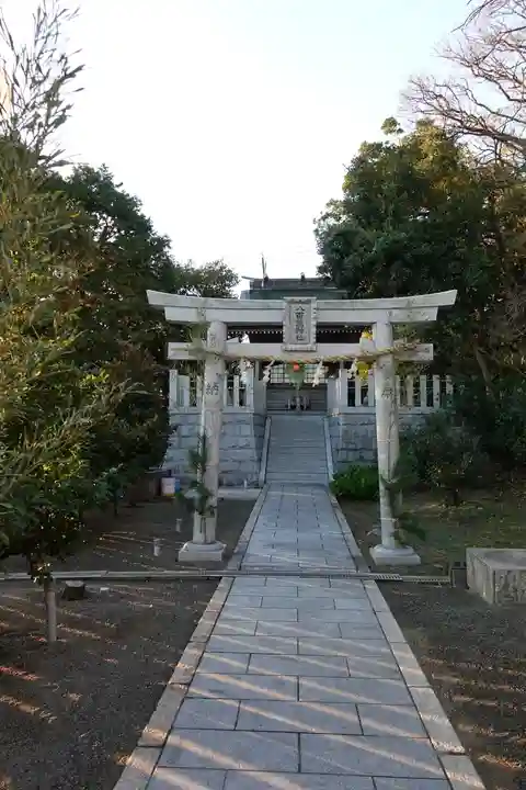 石屋神社の末社・摂社