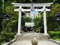 星川杉山神社の鳥居